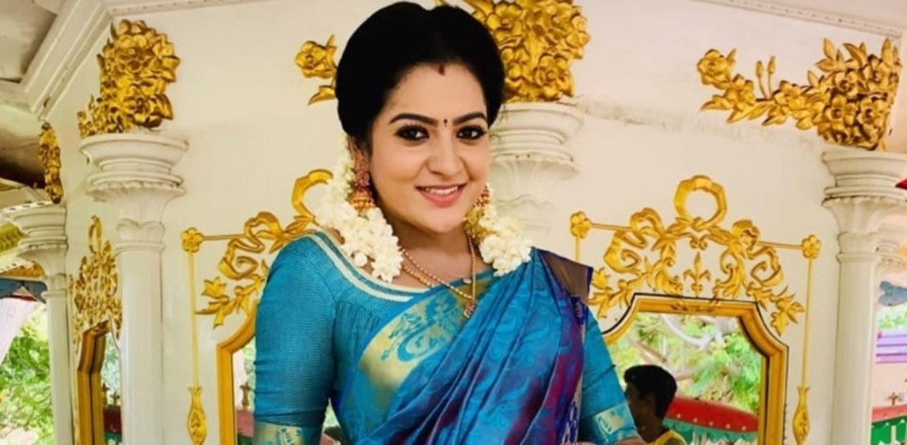 Tamil, television actress, Chitra, hotel room, dead