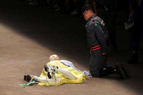 Brazilian model dies, collapsing on catwalk, Fashion Week