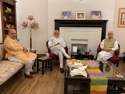 PM Modi's first stop, mega win, LK Advani, Murli Manohar Joshi