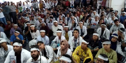Urgent talks, striking Bengal doctors, stand-off