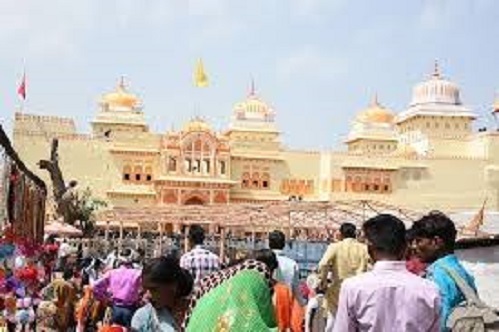 Tourists, Ramraja temple, Namaste Orchha Mahotsav, Madhya Pradesh